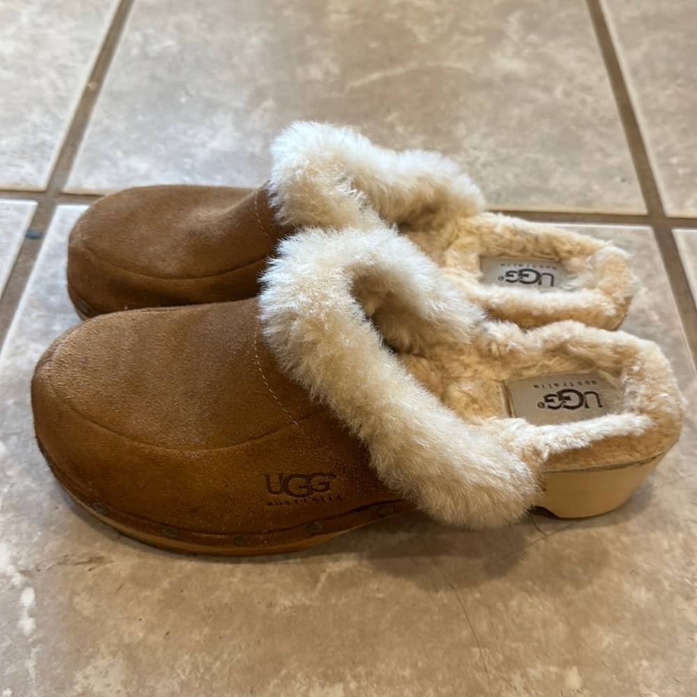 Ugg Australia Kalie brown suede fur lined studded clogs